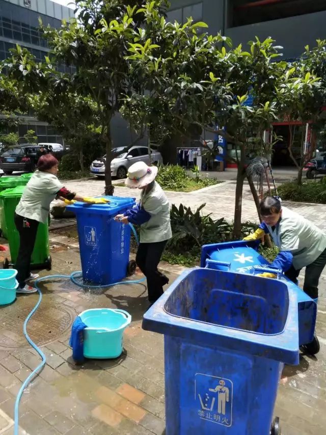 關于物業保潔員:恐怖!專業!呼吁!